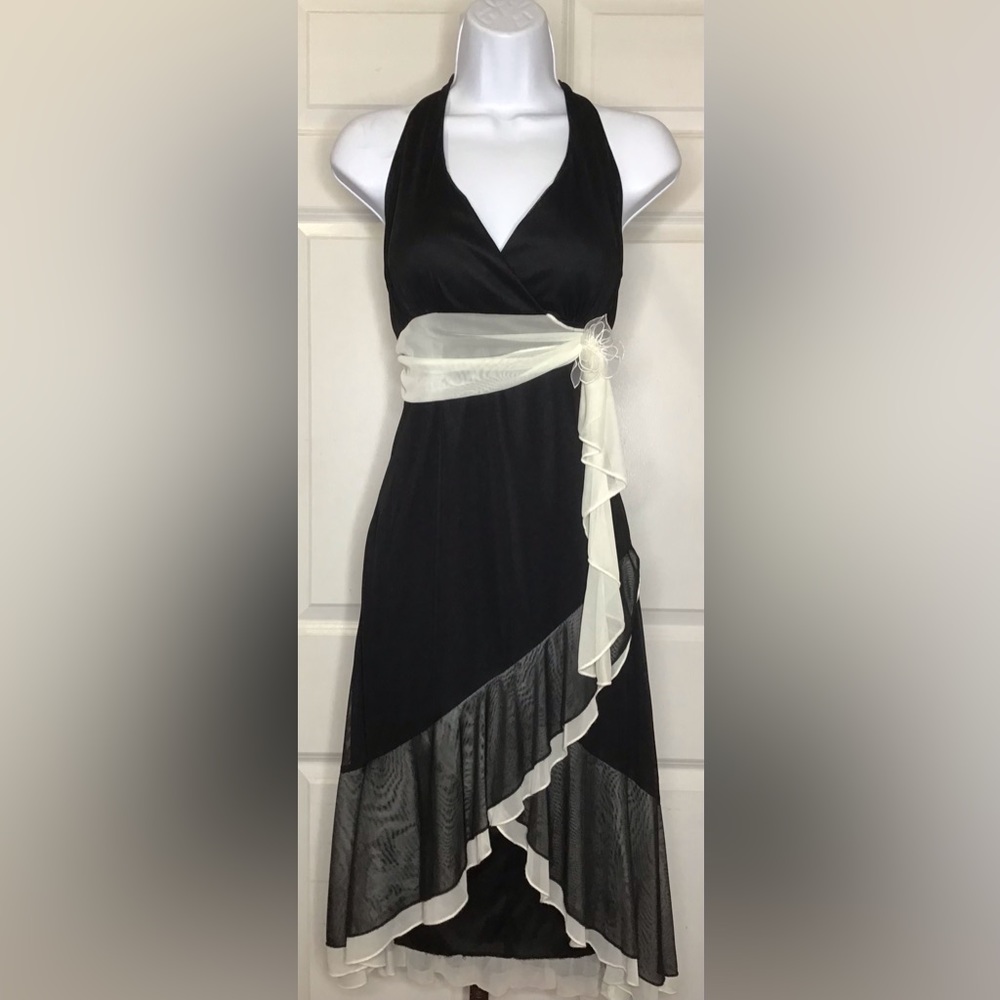 Rub Rox Size Large Black and White Tulle Midi Formal Dress